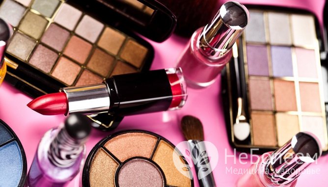 Почему косметика и парфюмерия могут быть опасными?