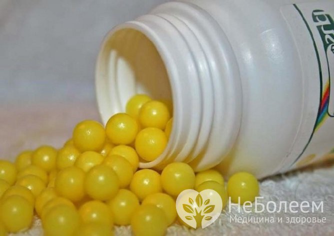 При алкаптонурии показана низкобелковая диета и высокие дозы аскорбиновой кислоты